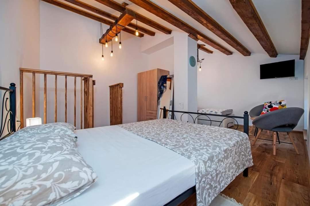 Joseph'S Yard Apartment Rovinj Eksteriør billede