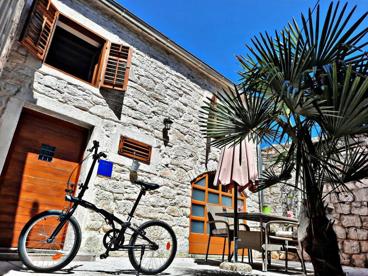 Joseph'S Yard Apartment Rovinj Eksteriør billede