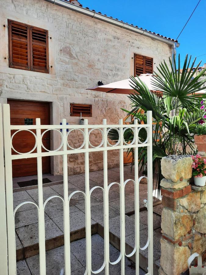 Joseph'S Yard Apartment Rovinj Eksteriør billede